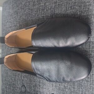 Everlane The Leather Slip-On Loafer – Black – Women’s Size [Size 7]